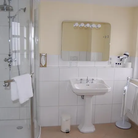Heinrichs Winery Bed & Breakfast Langenlonsheim