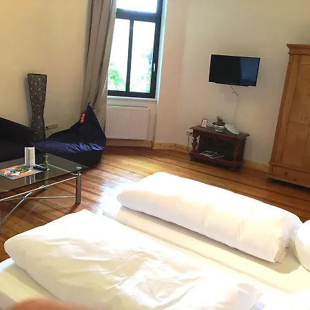 Πανσιόν Heinrichs Winery Bed & Breakfast 3*