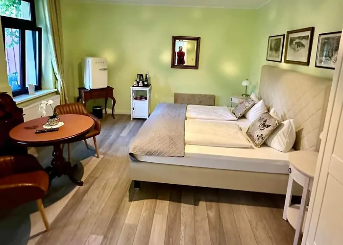 Отель Heinrichs Winery 3*