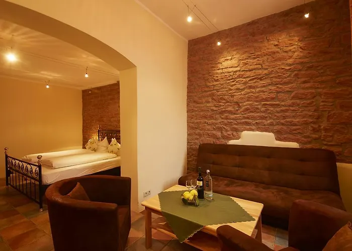 Отель Heinrichs Winery 3*